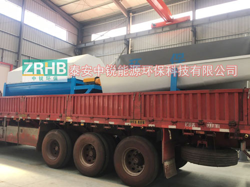 滾筒砂石分離機(jī)生產(chǎn)完畢，裝車發(fā)往河北秦皇島